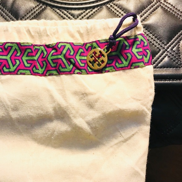 TORY BURCH FLEMING SOFT CONVERTIBLE SHOULDER BAG - Picture 10 of 16